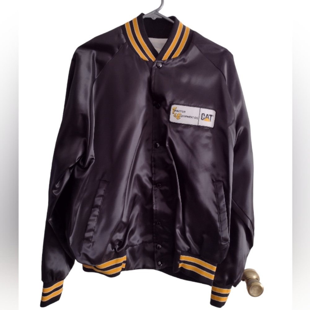 Vintage Satin CAT Jacket made in USA. NWOT. Excellent Condition! XL, Extra Large